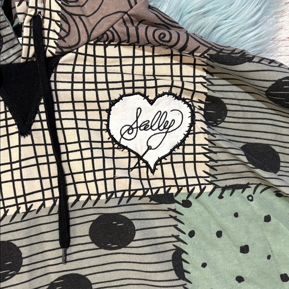 Disney The Nightmare Before Christmas Patchwork Hoodie sz 2X - Picture 3 of 9